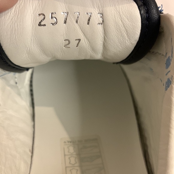 Gucci Kids Sneakers - Black and Red - Picture 14 of 16